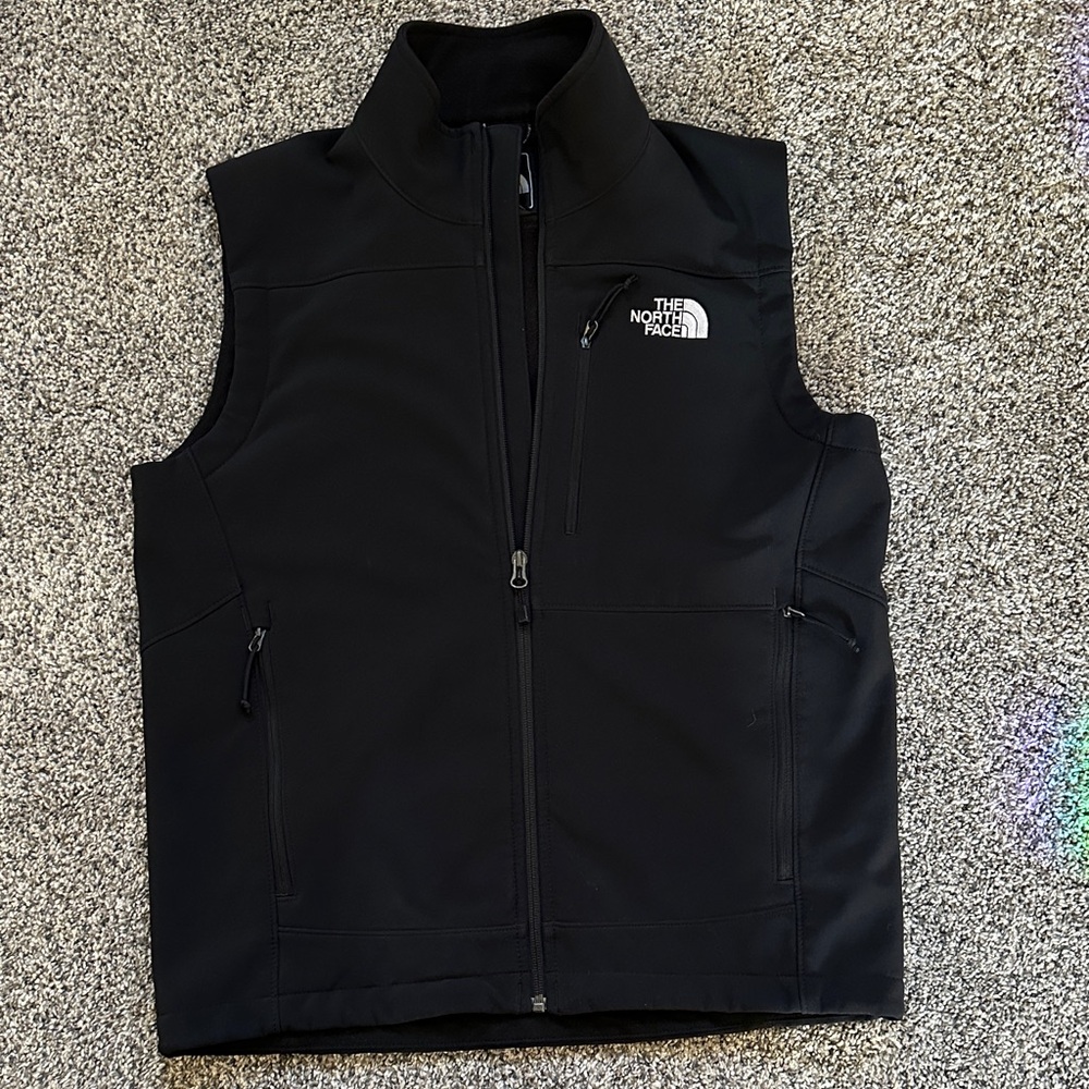 The North Face Men's Black Zip-Up Vest